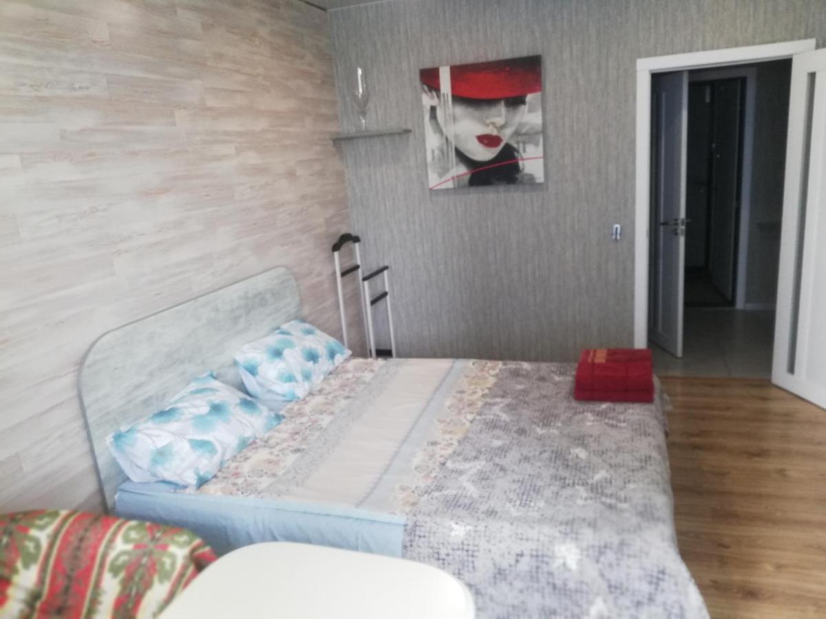 Obolonsky Hotel Киев Екстериор снимка