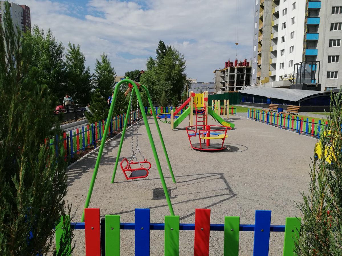 Obolonsky Hotel Киев Екстериор снимка