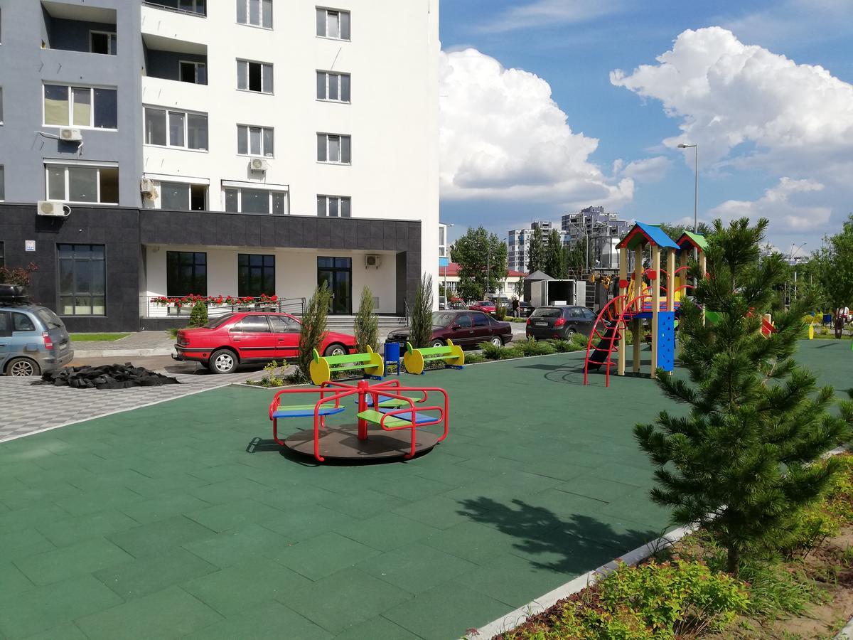 Obolonsky Hotel Киев Екстериор снимка